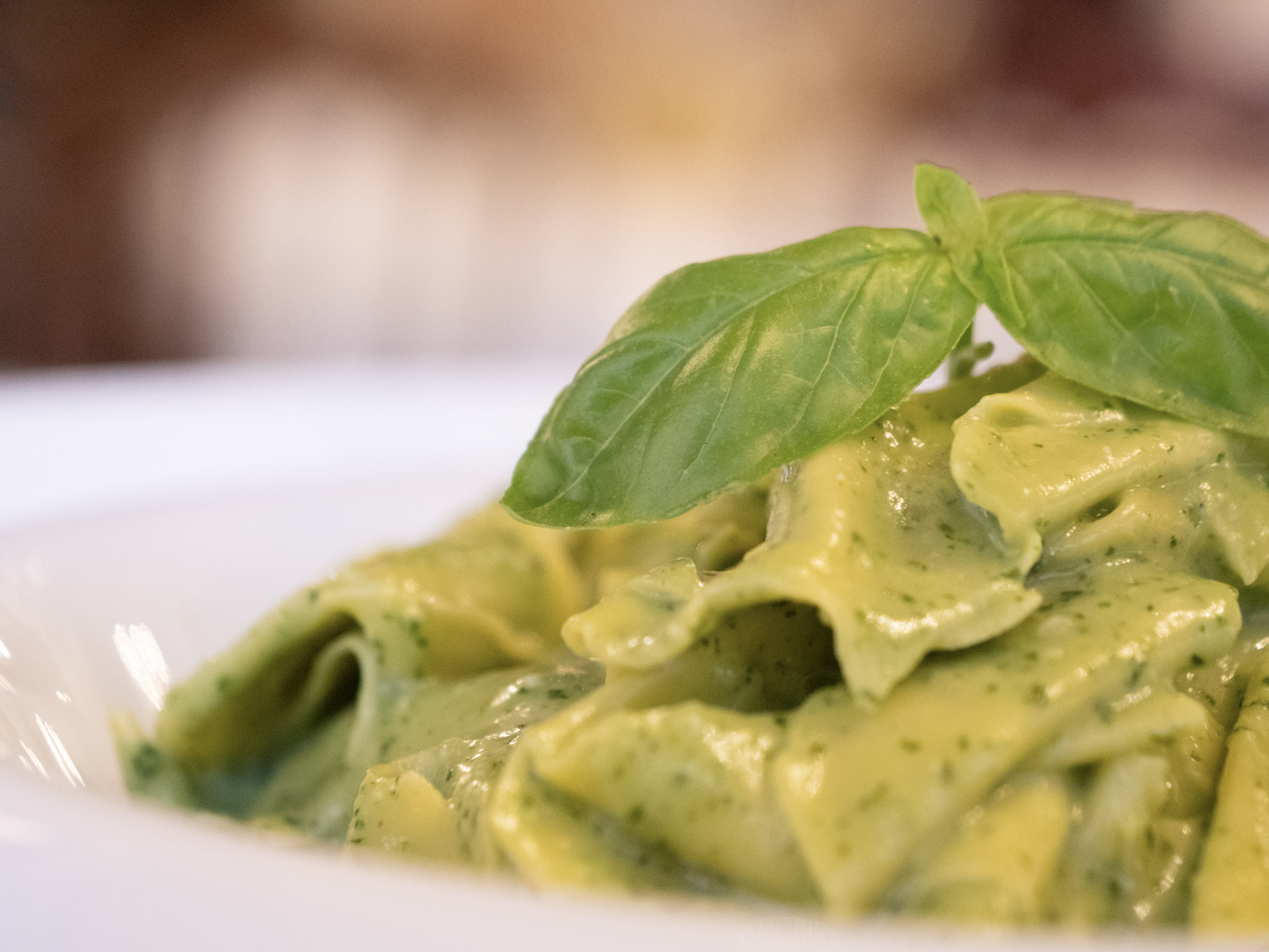 Piatto di Mandilli al Pesto Cucina Zeffirino